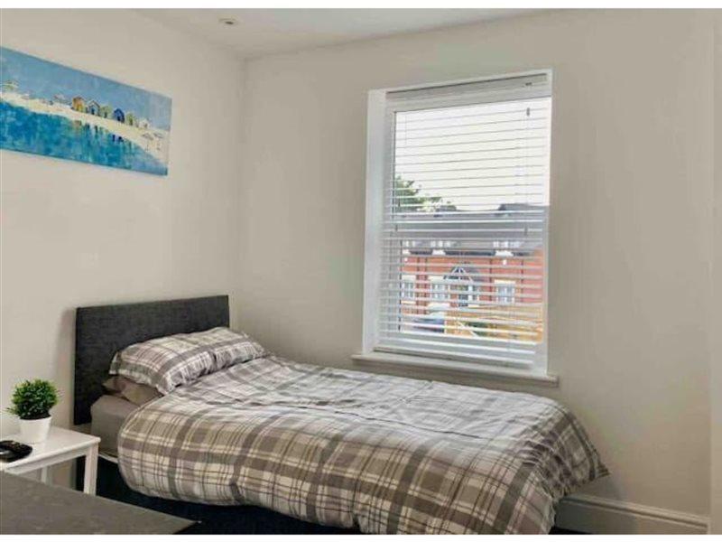 Oyo Hillcrest Studio Apartments Клиторпс Экстерьер фото
